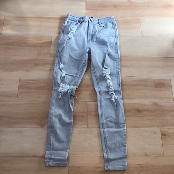 Missguided Denim - Grey Ripped Jeans